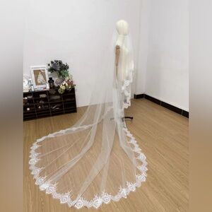 Cathedral Lace Wedding Veil with Comb